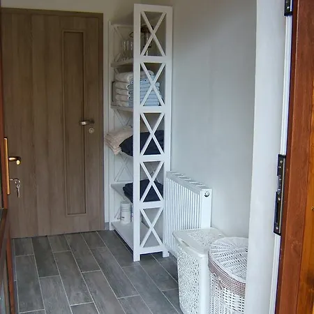 Stříbrný Vítr - Adults Only 3*